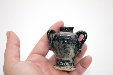 Minature Speckled Black Vase (4)